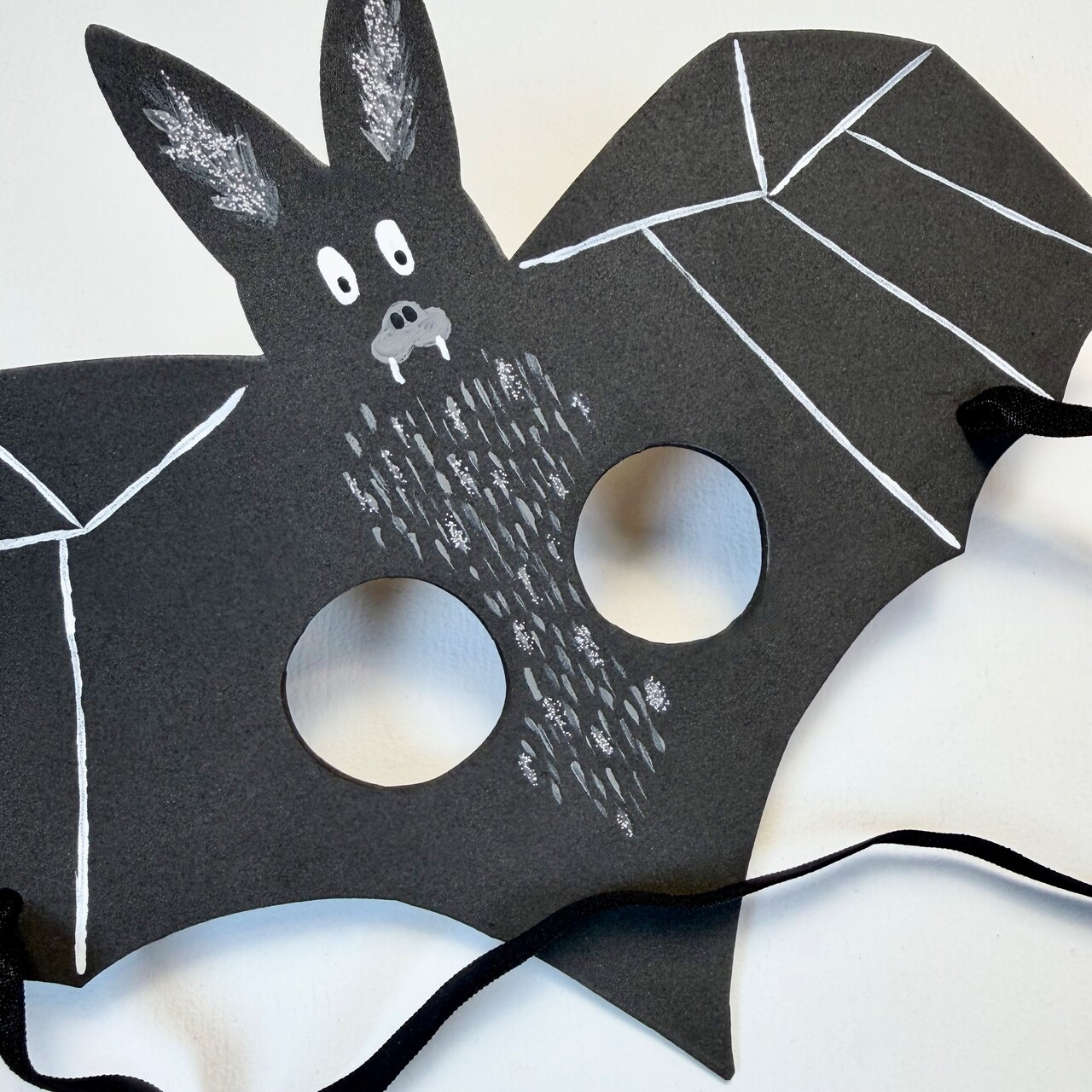 Kids Club: Halloween Bat Mask